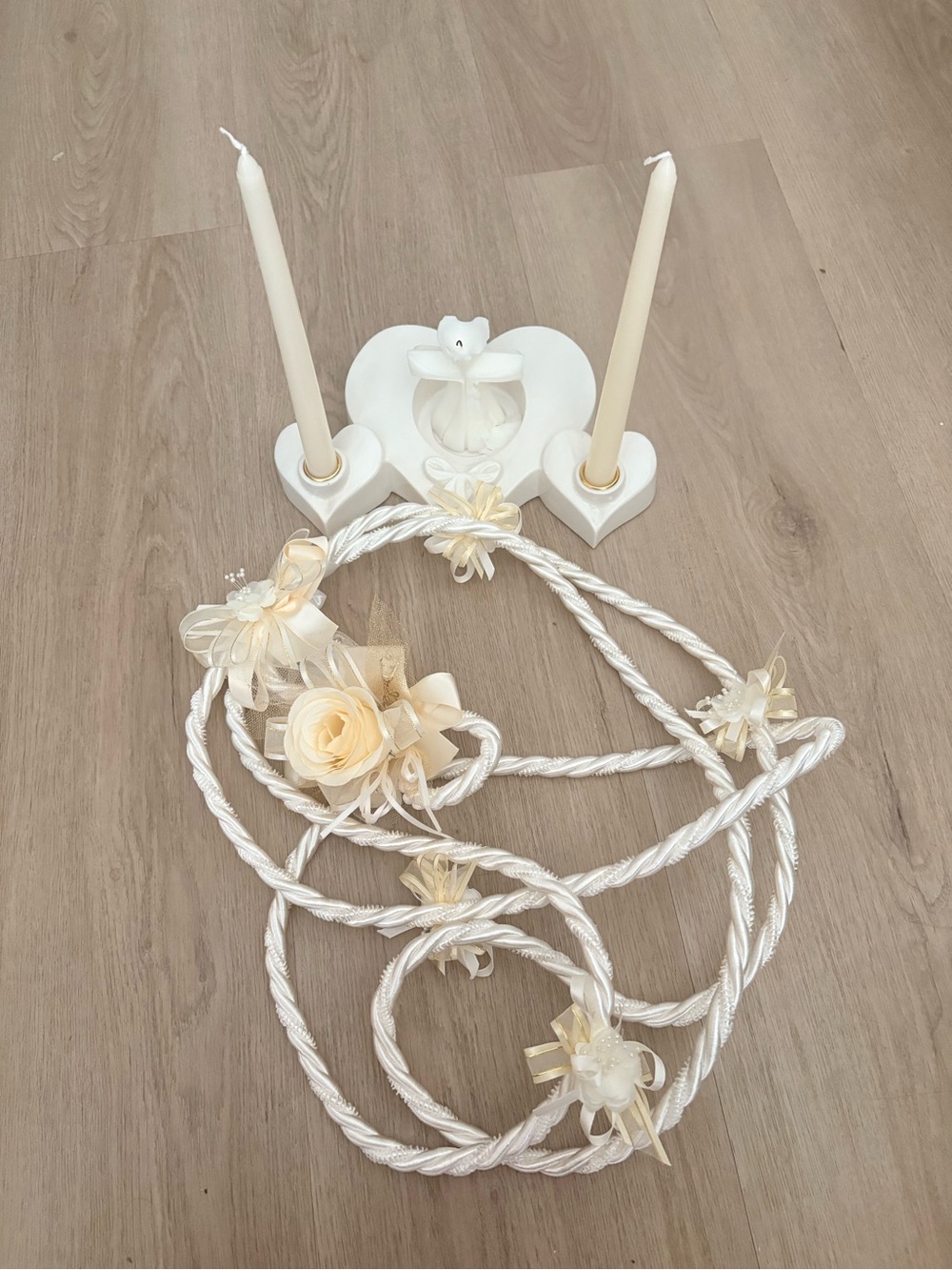 White Heart-Shaped Unity Candle Holder & unity rope knot wedding ceremony set